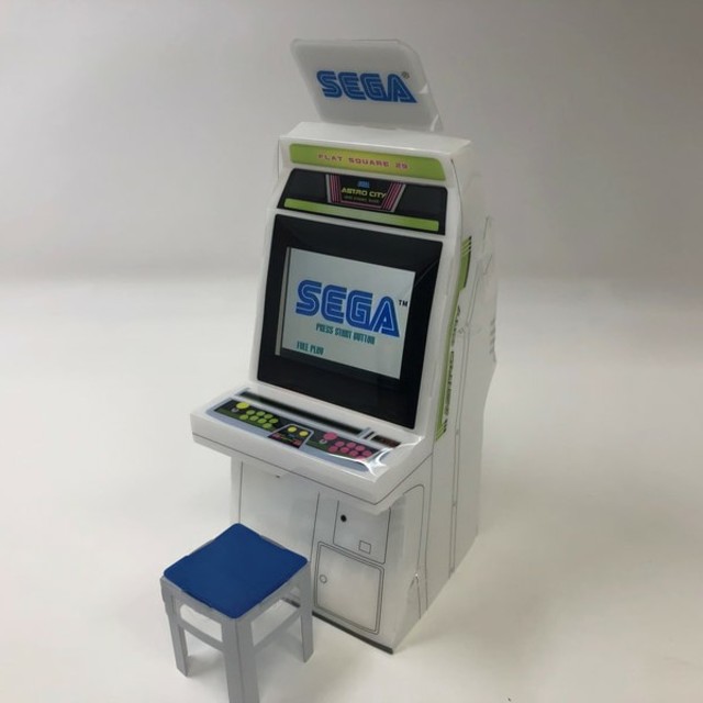 SEGA(セガ)のセガアーケード筐体スマホスタンド組立式アストロシティ スマホ/家電/カメラのPC/タブレット(その他)の商品写真