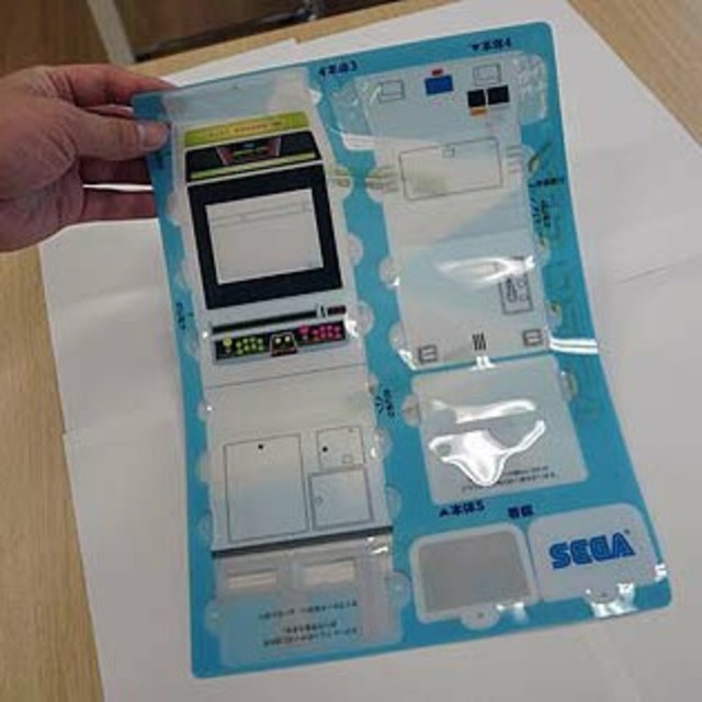 SEGA(セガ)のセガアーケード筐体スマホスタンド組立式アストロシティ スマホ/家電/カメラのPC/タブレット(その他)の商品写真