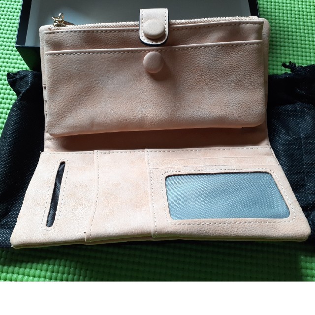 【新品・未使用】レディース　長財布 レディースのファッション小物(財布)の商品写真