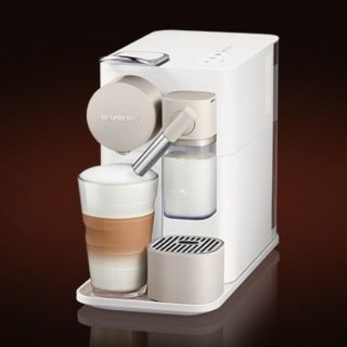 ネスレ(Nestle)の【大幅値下げ】nespresso ラティシマ　ワン　(エスプレッソマシン)