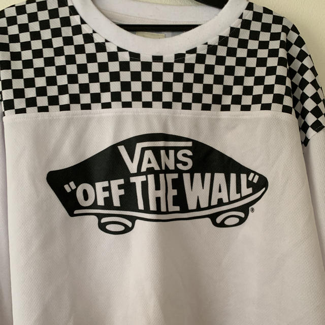 VANS(ヴァンズ)のVANSトップス レディースのトップス(Tシャツ(長袖/七分))の商品写真