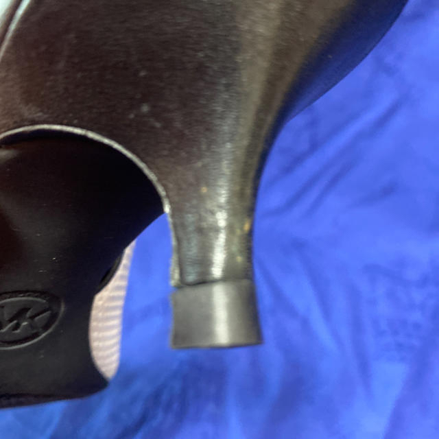 Michael Kors(マイケルコース)のマイケルコース　バイカラーパンプス レディースの靴/シューズ(ハイヒール/パンプス)の商品写真