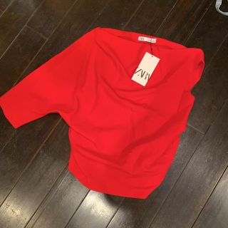 ザラ(ZARA)の再お値下げ　新品　ZARA トップス(カットソー(半袖/袖なし))