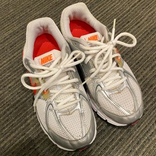 ナイキ(NIKE)のNIKE ★ レディーススニーカー(スニーカー)