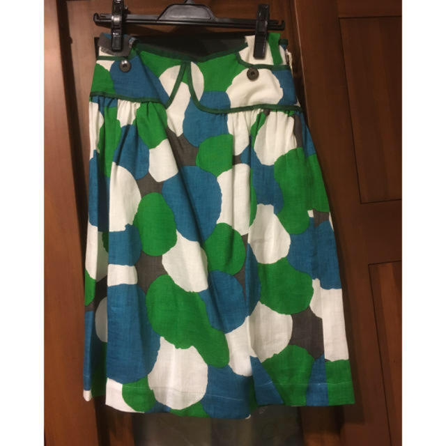mina perhonen(ミナペルホネン)の新品　ミナペルホネン  10000feet スカート  レディースのスカート(ひざ丈スカート)の商品写真