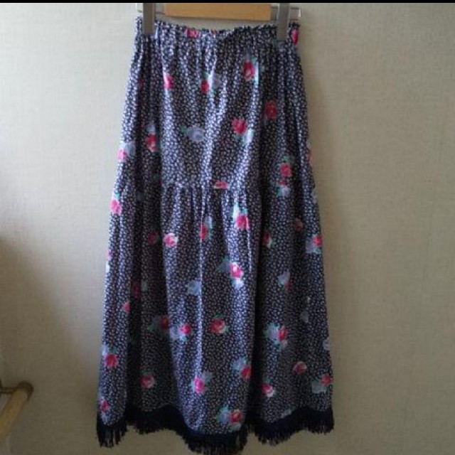 EDIT.FOR LULU(エディットフォールル)のkiaris vintage  花柄 フリンジ ロングスカート レディースのスカート(ロングスカート)の商品写真