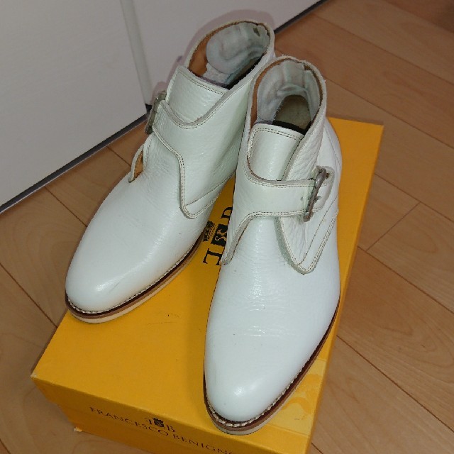 FRANCESCO BENIGNO ホワイトブーツ メンズの靴/シューズ(ブーツ)の商品写真