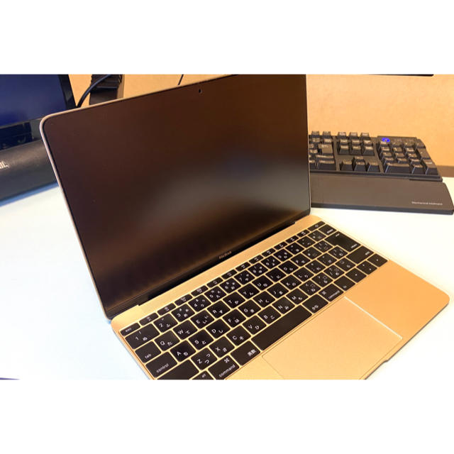 12インチMacBook 256GB - ゴールド•8GB1600MHzLPDD