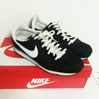 ナイキ(NIKE)のモノトーンスニーカー25.5(スニーカー)