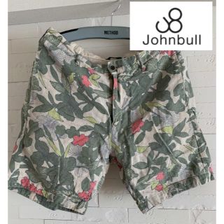 ジョンブル(JOHNBULL)の【期間限定タイムSALE‼️】ジョンブルリゾート柄ショートパンツ《Lサイズ》(ショートパンツ)