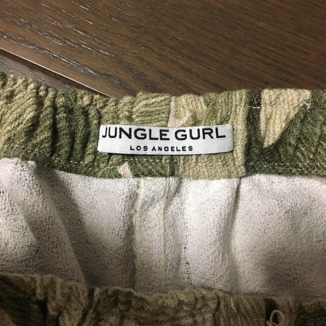 JUNGLE GURL ジャングルガール Jerry Lorenzo メンズのパンツ(ショートパンツ)の商品写真