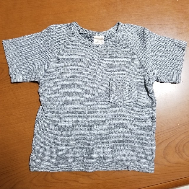 petit main(プティマイン)のpetit main☆シンプルTシャツ 100サイズ キッズ/ベビー/マタニティのキッズ服男の子用(90cm~)(Tシャツ/カットソー)の商品写真