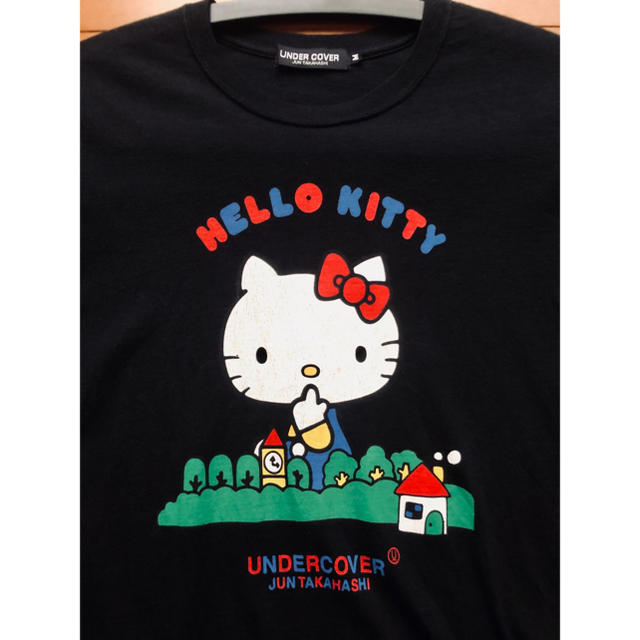 UNDERCOVER(アンダーカバー)のアンダーカバー×ハローキティ　コラボTシャツ メンズのトップス(Tシャツ/カットソー(半袖/袖なし))の商品写真