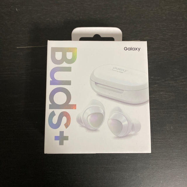 Galaxy(ギャラクシー)のGALAXY Buds+ ホワイト 新品未開封 スマホ/家電/カメラのオーディオ機器(ヘッドフォン/イヤフォン)の商品写真