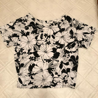 花柄 Tシャツ カットソー トップス(カットソー(半袖/袖なし))