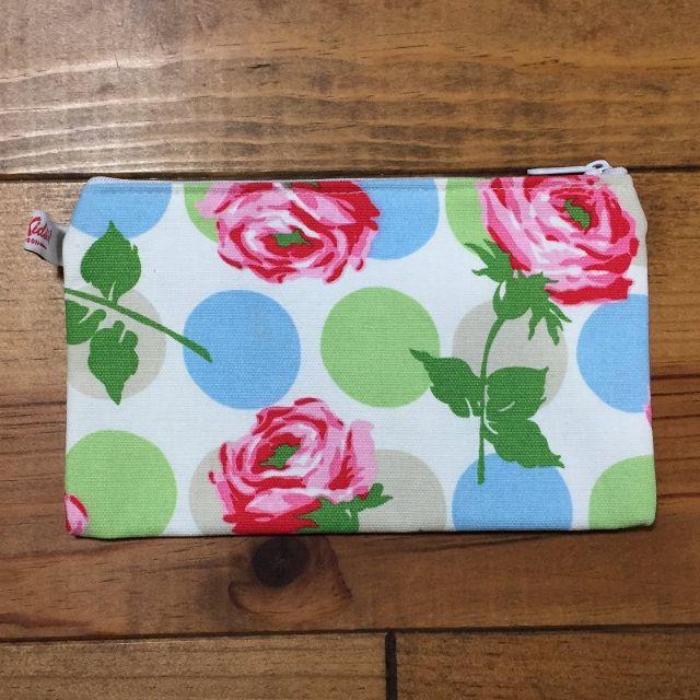 Cath Kidston(キャスキッドソン)の新品 UK製 キャスキッドソン コットンフラットパース バブルローズ レディースのファッション小物(ポーチ)の商品写真