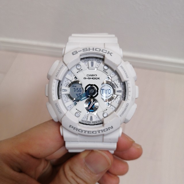 G-SHOCK(ジーショック)のGショック G-SHOCK プロテクション White ホワイト 腕時計 メンズの時計(腕時計(デジタル))の商品写真