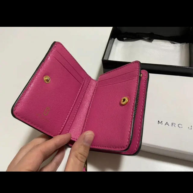 MARC JACOBS(マークジェイコブス)のMARC JACOBS ２つ折り財布 レディースのファッション小物(財布)の商品写真