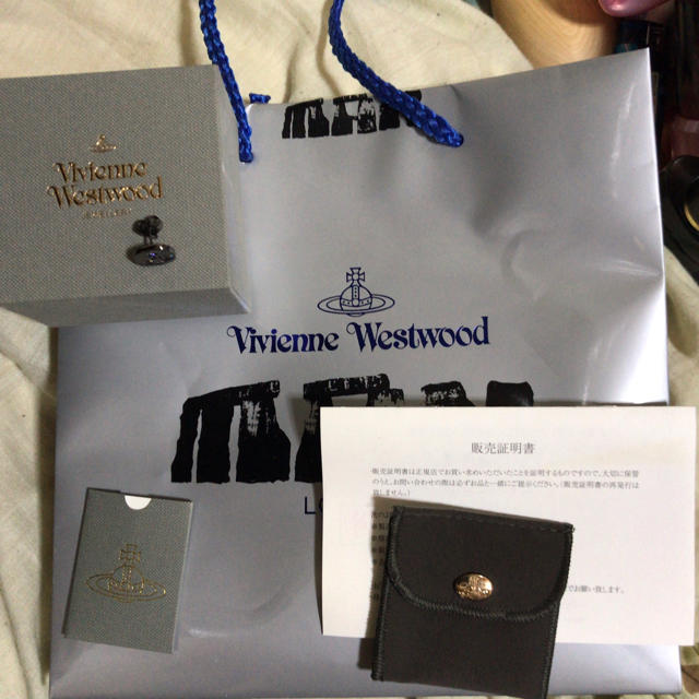 Vivienne Westwood(ヴィヴィアンウエストウッド)の新品Vivienne Westwood Man オーブピアスアクセサリー メンズのアクセサリー(ピアス(片耳用))の商品写真