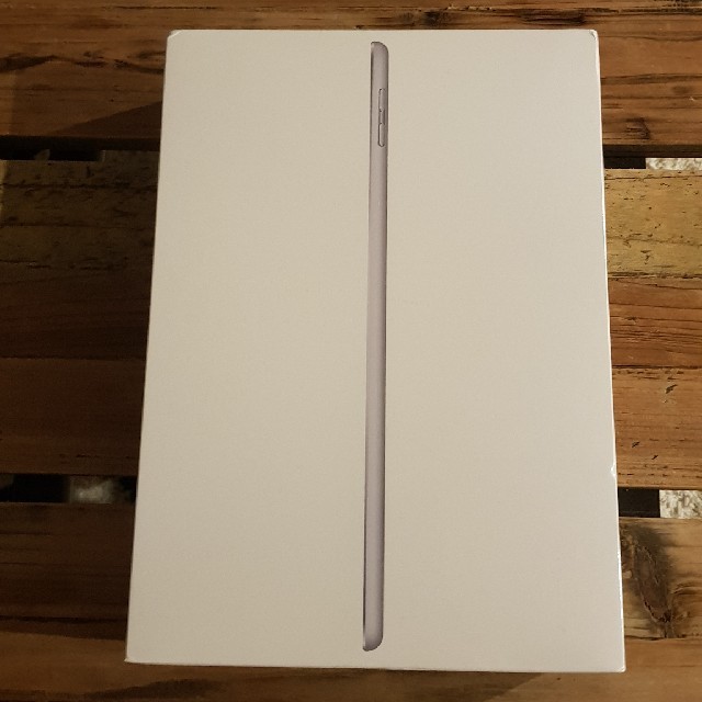 iPad 第6世代 32GB 未開封品