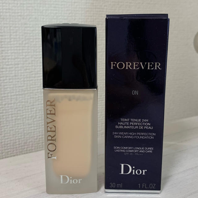 Dior(ディオール)のディオールスキン　フォーエバーフルイドマット　0N コスメ/美容のベースメイク/化粧品(ファンデーション)の商品写真