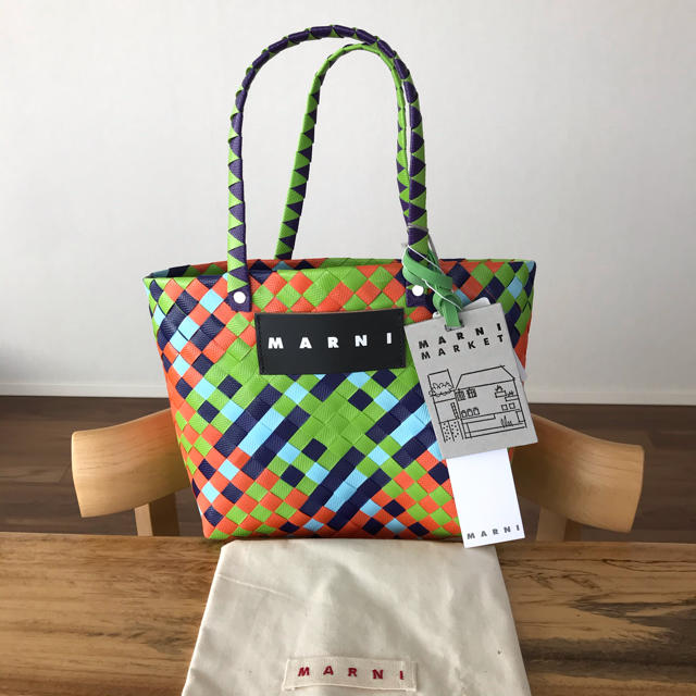 正規品　新品未使用　MARNI マルニ マルニフラワーカフェ　ピクニックバッグ