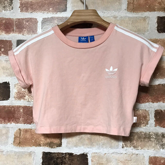 アディダス adidas  アディダスオリジナルス ショート丈 Tシャツ