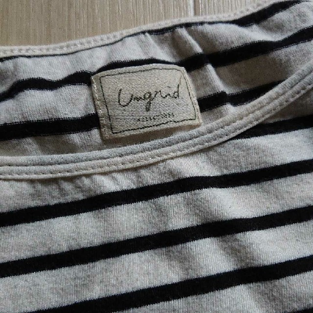 Ungrid(アングリッド)のUSED／アングリッド ラインボーダーTシャツ レディースのトップス(Tシャツ(長袖/七分))の商品写真