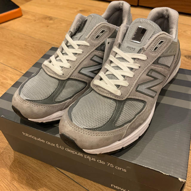 New Balance(ニューバランス)のニューバランスM990V5GL5グレー 27.5cm991 992 1500 メンズの靴/シューズ(スニーカー)の商品写真