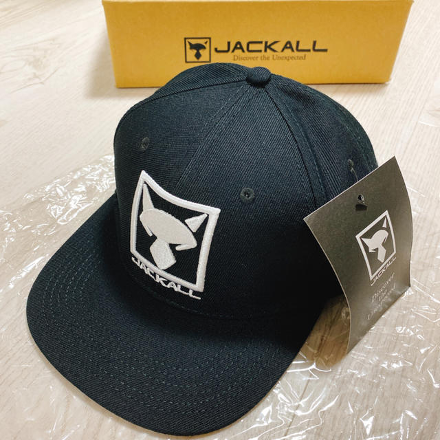 ジャッカル　JACKALL  スクエアロゴフラットキャップ【ブラック】スポーツ/アウトドア