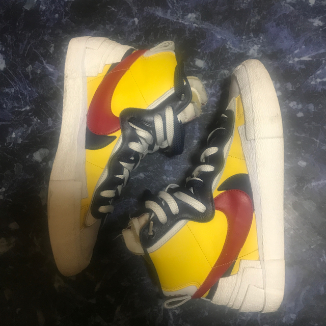 NIKE(ナイキ)のNIKE BLAZER MID SACAI ナイキ サカイ ブレザー メンズの靴/シューズ(スニーカー)の商品写真