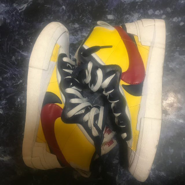 NIKE(ナイキ)のNIKE BLAZER MID SACAI ナイキ サカイ ブレザー メンズの靴/シューズ(スニーカー)の商品写真