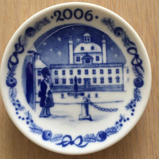 ロイヤルコペンハーゲン(ROYAL COPENHAGEN)のロイヤルコペンハーゲン　ミニイヤープレート　2006年(置物)