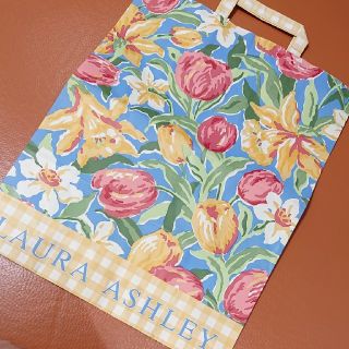 ローラアシュレイ(LAURA ASHLEY)のLAURA ASHLEY紙袋(日用品/生活雑貨)