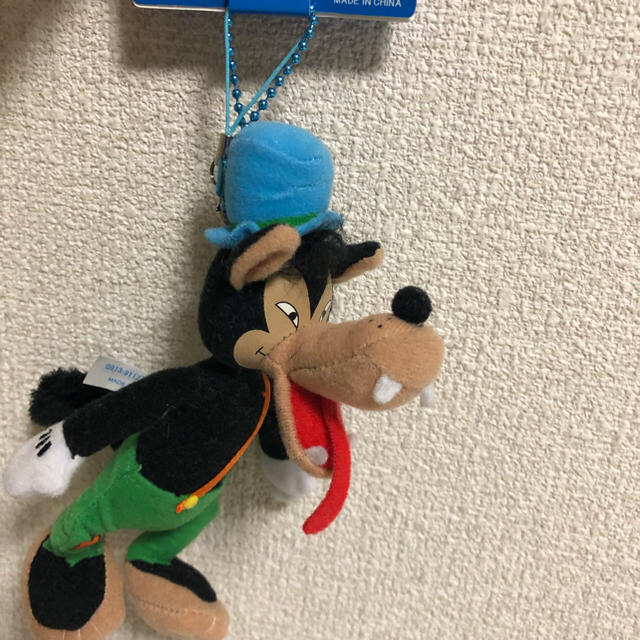 Disney(ディズニー)のディズニー　ビッグバッドウルフキーチェーン エンタメ/ホビーのおもちゃ/ぬいぐるみ(キャラクターグッズ)の商品写真