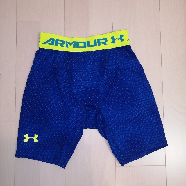 UNDER ARMOUR(アンダーアーマー)の新品 アンダーアーマー under armour アンダーシャツ スパッツ  スポーツ/アウトドアのトレーニング/エクササイズ(トレーニング用品)の商品写真