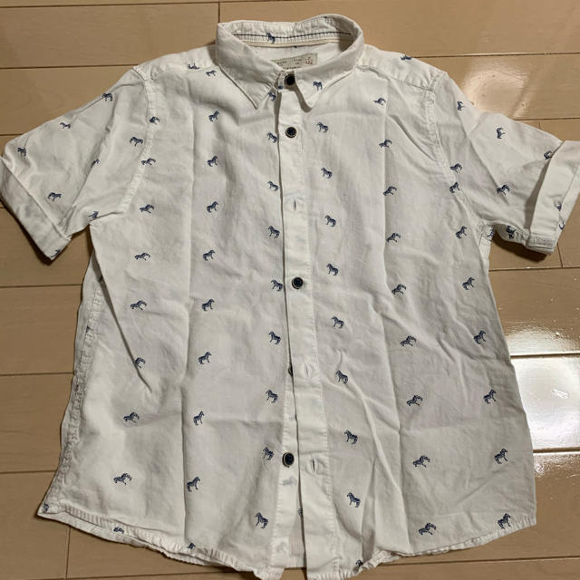 ZARA(ザラ)のZARA キッズシャツ キッズ/ベビー/マタニティのキッズ服男の子用(90cm~)(Tシャツ/カットソー)の商品写真