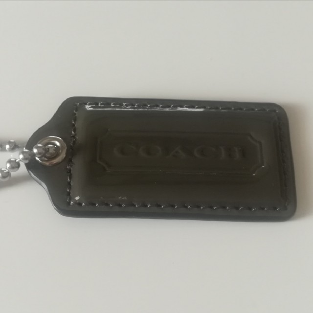 COACH(コーチ)のCOACH／コーチ　チャーム　キーホルダー　グレー　未使用 レディースのファッション小物(その他)の商品写真