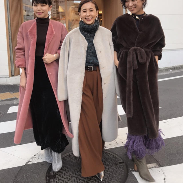 Ameri VINTAGE(アメリヴィンテージ)の  ameri 2WAY SOFT BOA LONG COAT ほぼ未使用 レディースのジャケット/アウター(ムートンコート)の商品写真