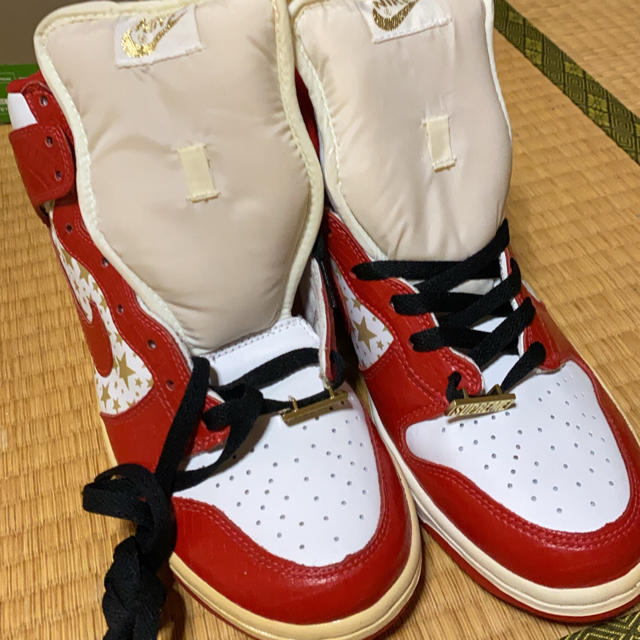 Supreme(シュプリーム)のsupreme nike HI PRO DUNK SB RED 三日月様専用 メンズの靴/シューズ(スニーカー)の商品写真