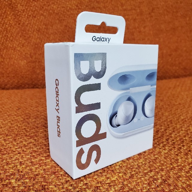 新品未使用 正規品 Galaxy buds ホワイト ワイヤレスイヤフォン