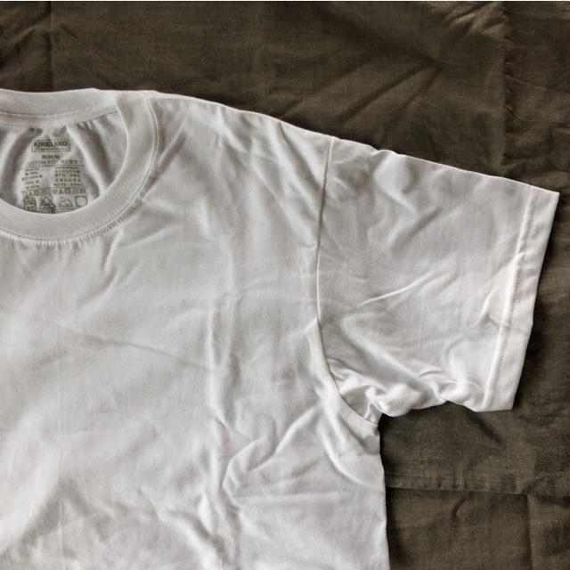 コストコ(コストコ)のカークランド  クルーネック　Tシャツ　Mサイズ2枚　コストコ メンズのトップス(Tシャツ/カットソー(半袖/袖なし))の商品写真