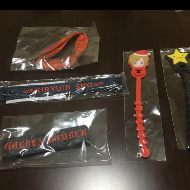 ☆鬼龍院翔 リストバンド☆ エンタメ/ホビーのタレントグッズ(ミュージシャン)の商品写真