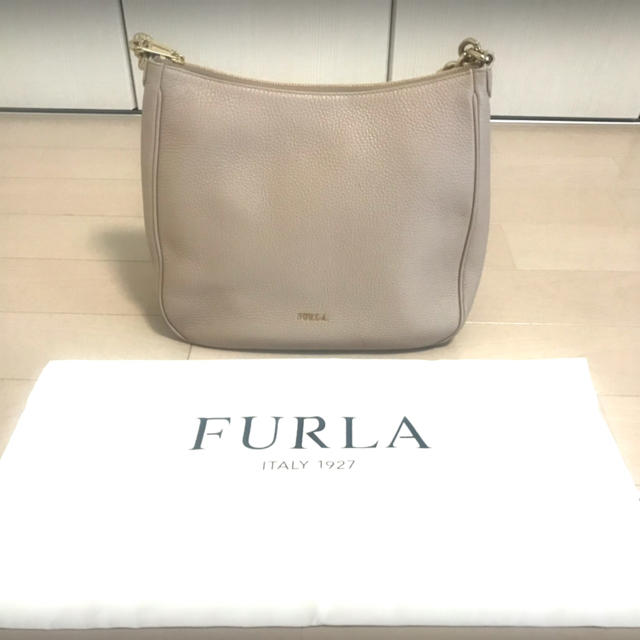 FURLA バック