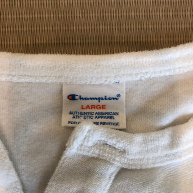 Champion(チャンピオン)のチャンピオン　ヘンリーネックTシャツ　Lサイズ メンズのトップス(Tシャツ/カットソー(半袖/袖なし))の商品写真