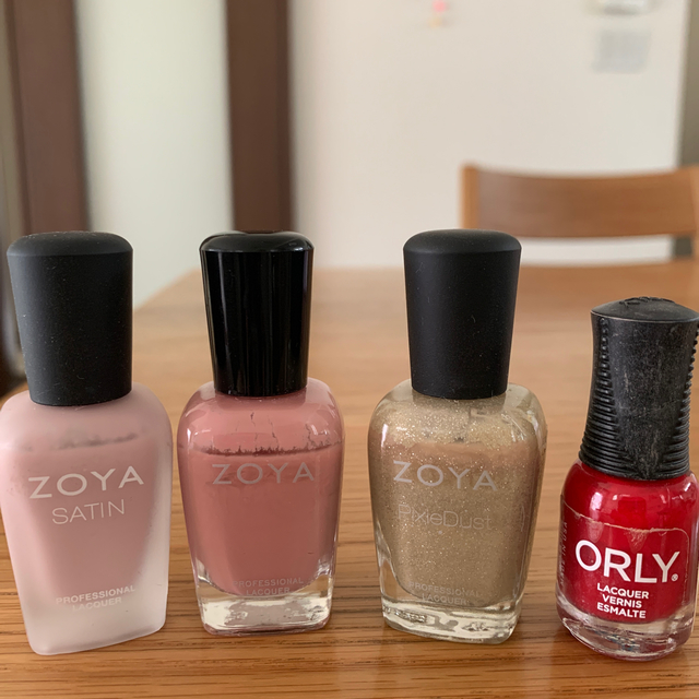 ZOYA ネイル　3本セット　おまけつき コスメ/美容のネイル(マニキュア)の商品写真