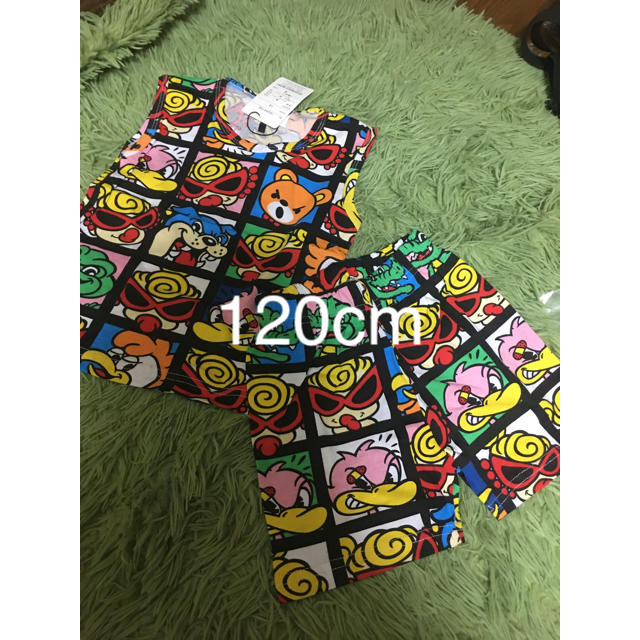 HYSTERIC MINI(ヒステリックミニ)のヒスミニ 新品 Tシャツ  セットアップ 上下 セール  120cm キッズ/ベビー/マタニティのキッズ服男の子用(90cm~)(Tシャツ/カットソー)の商品写真