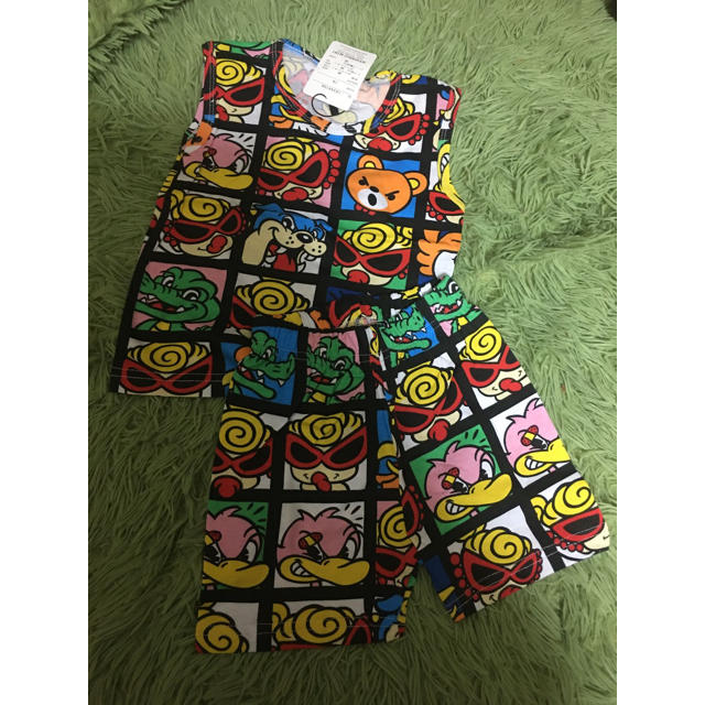 HYSTERIC MINI(ヒステリックミニ)のヒスミニ 新品 Tシャツ  セットアップ 上下 セール  120cm キッズ/ベビー/マタニティのキッズ服男の子用(90cm~)(Tシャツ/カットソー)の商品写真