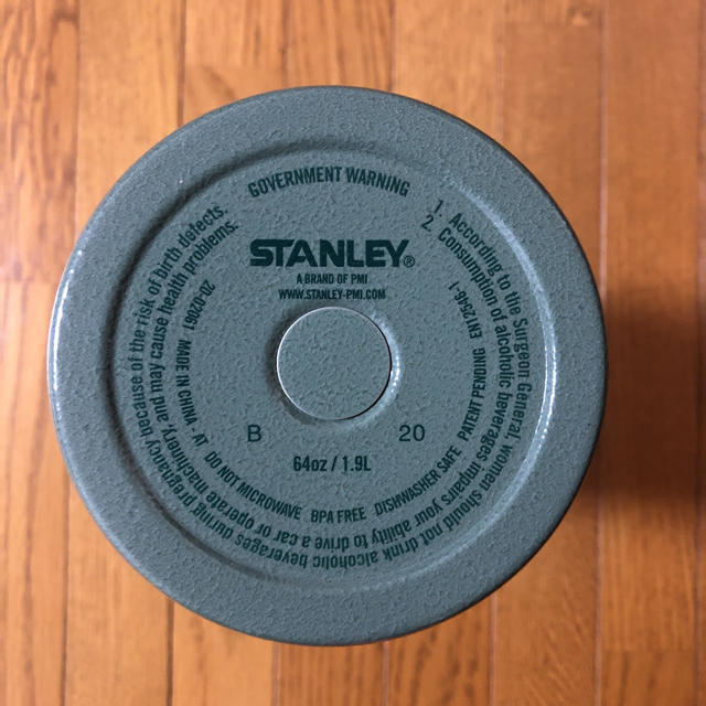 Stanley(スタンレー)の★新品★STANLEY グロウラー 1.9L 緑 GROWLER スタンレー スポーツ/アウトドアのアウトドア(食器)の商品写真