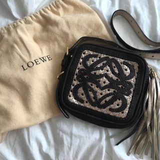 ロエベ(LOEWE)のロエベのポシェット(ショルダーバッグ)